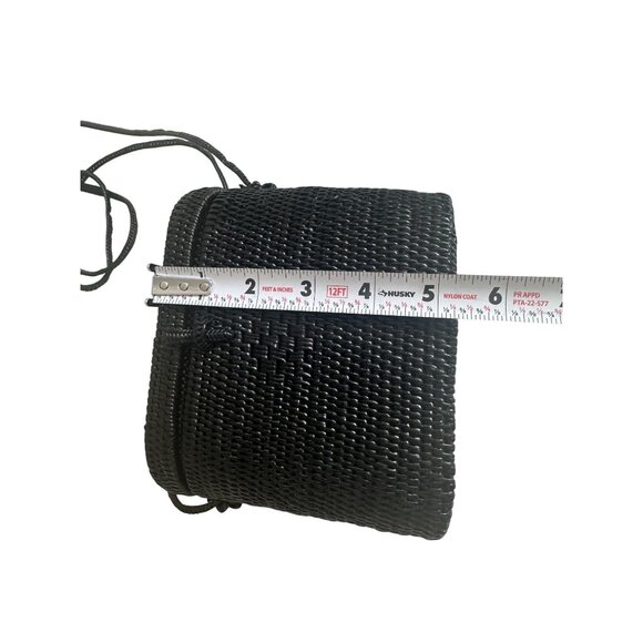 TLC Black Straw Woven Summer Crossbody Picnic Bag - Picture 9 of 10